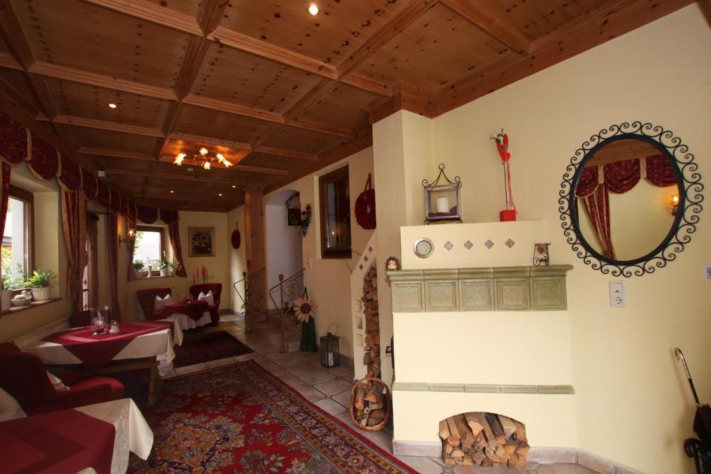 Waldhof Hotel แกร์ลอส ภายนอก รูปภาพ